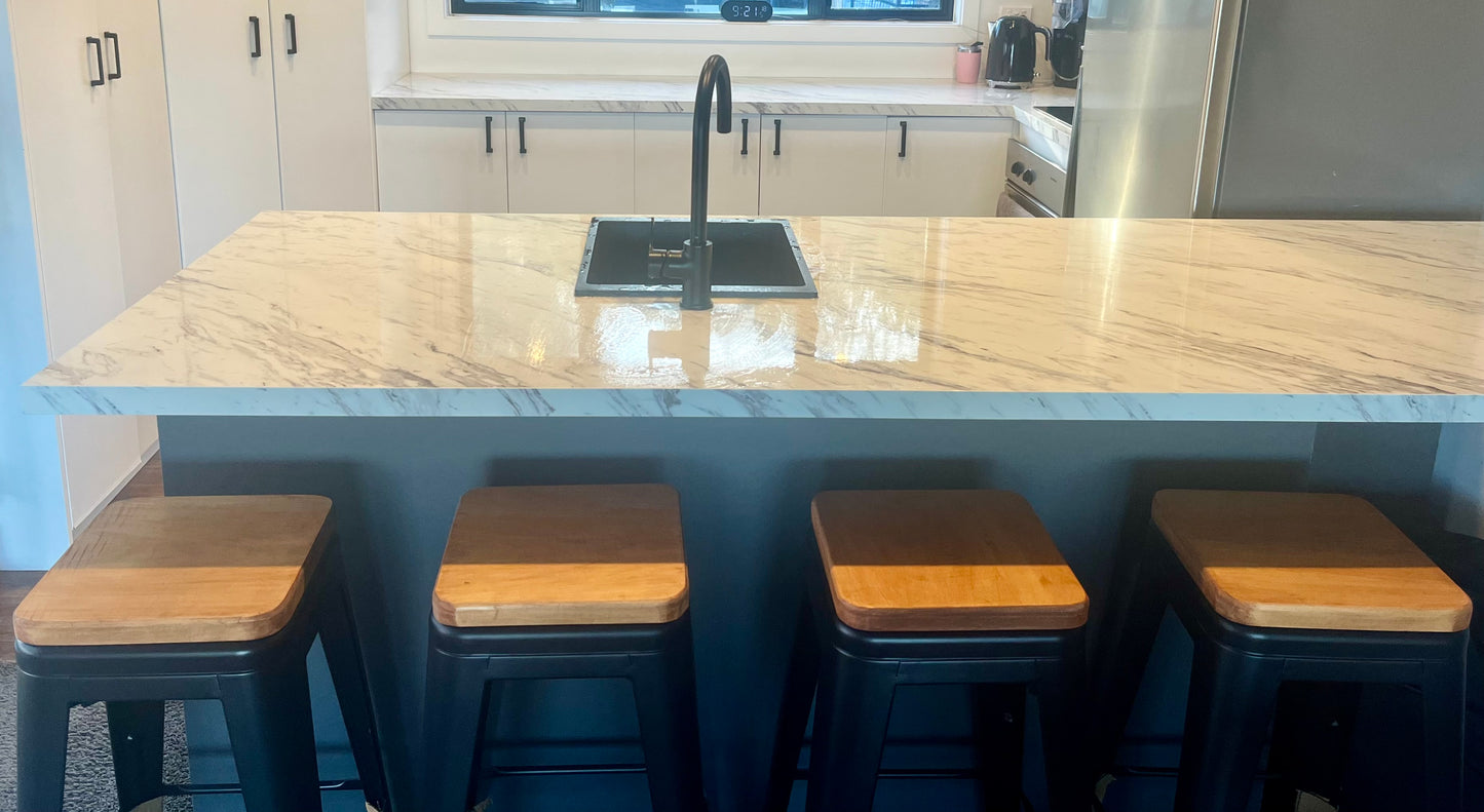 Bar Stool - Macrocarpa Topped