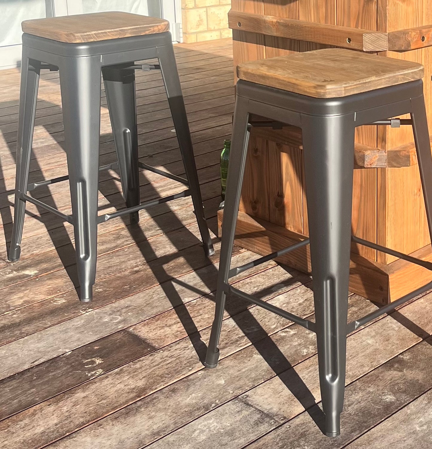 Bar Stool - Macrocarpa Topped