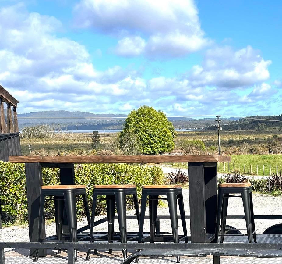 Bar Stool - Macrocarpa Topped