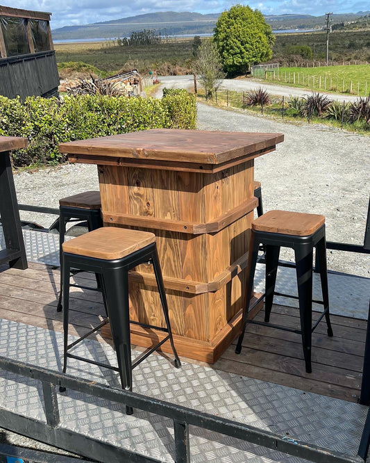 Bar Stool - Macrocarpa Topped