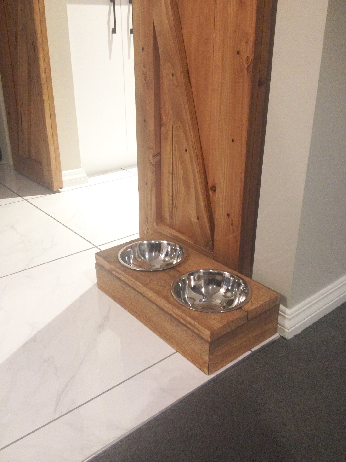 Pet Stations - Macrocarpa
