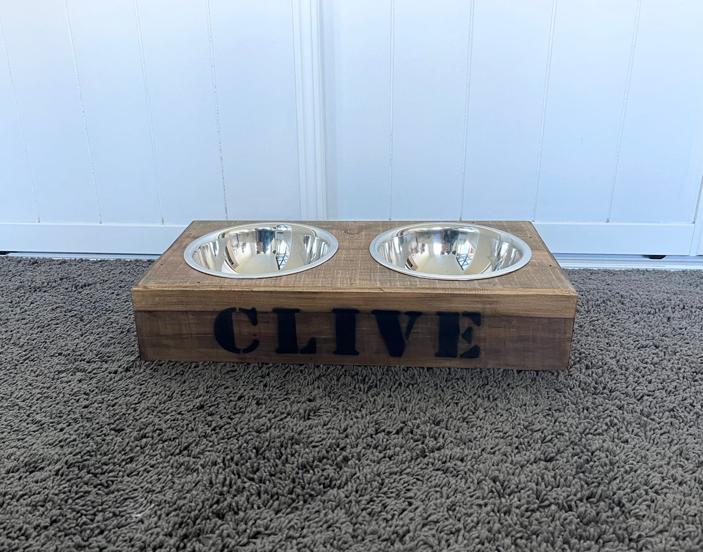 Pet Stations - Macrocarpa